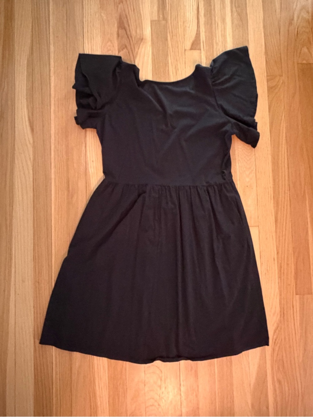 Women’s Black Short Sleeve Ruffle Dress